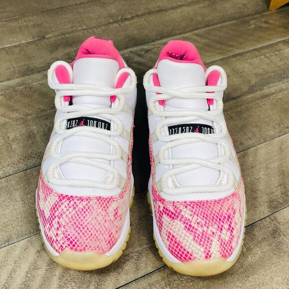 Nike Air Jordan 11 Retro Low Pink Snakeskin Women’s Sneakers Size 8.5 - Picture 7 of 7